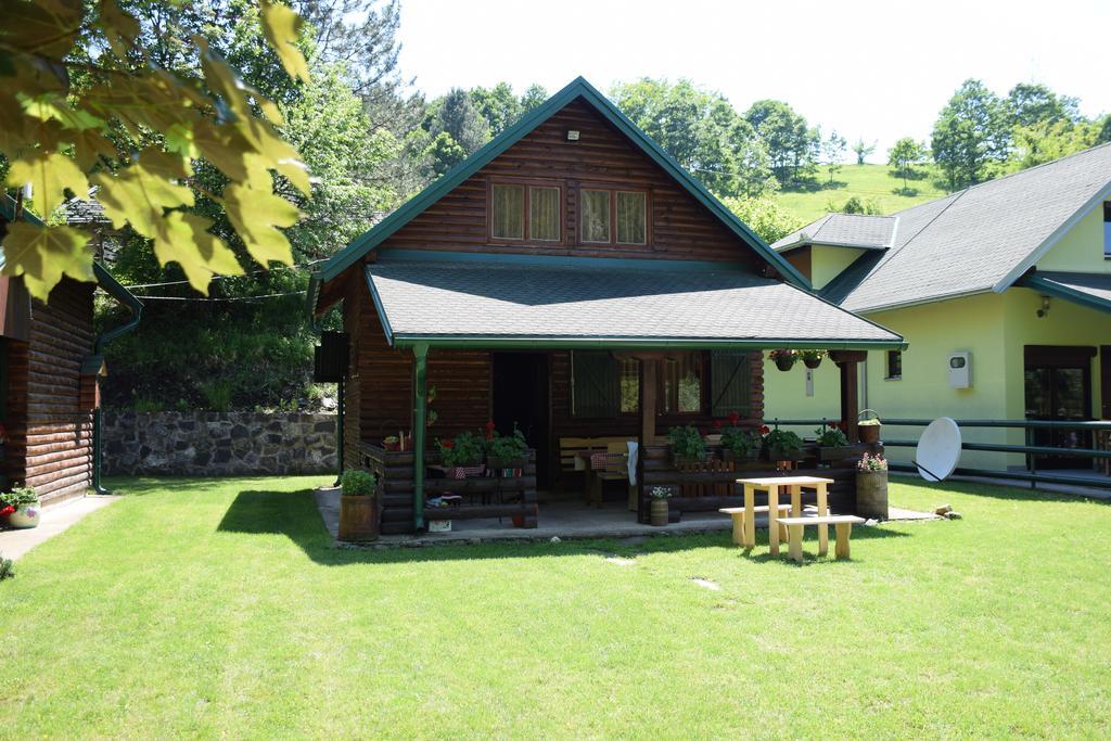 Holiday Homes Biser Lopatnice Lopatnica Екстериор снимка