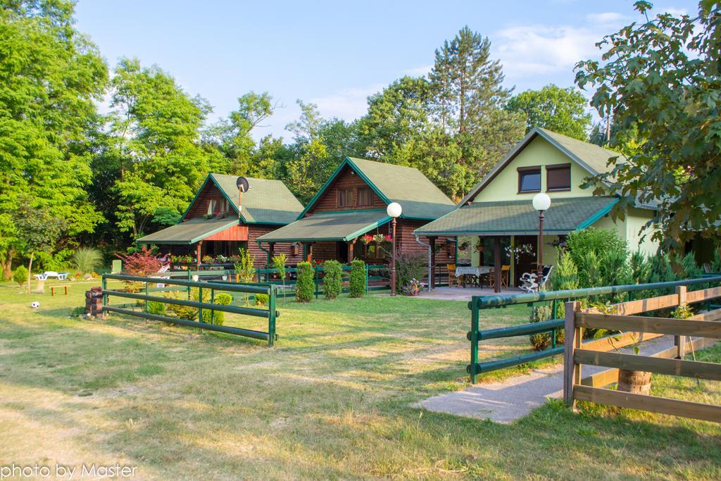 Holiday Homes Biser Lopatnice Lopatnica Екстериор снимка